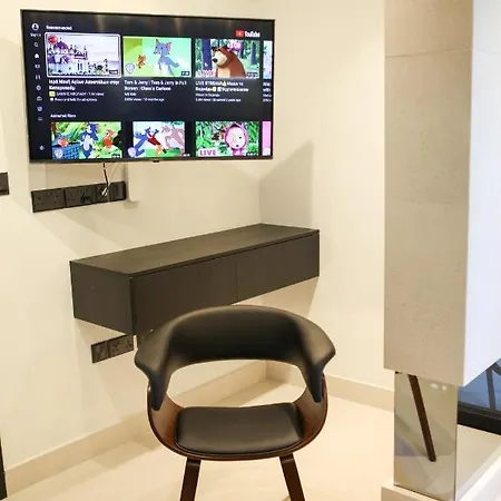 Raam Luxury Apartment