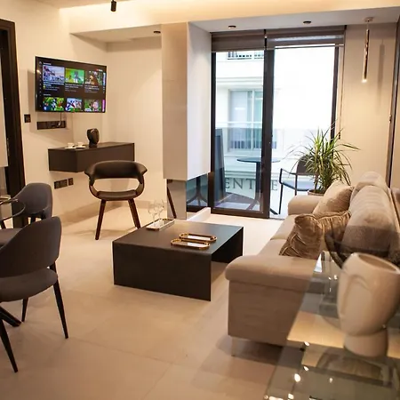 Raam Luxury Apartment Larnaca