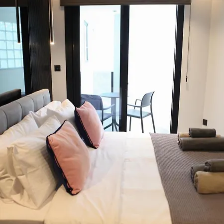 Raam Luxury Apartment Larnaca