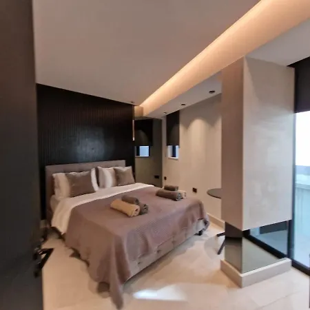 Raam Luxury Apartment