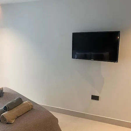 Raam Luxury Apartment