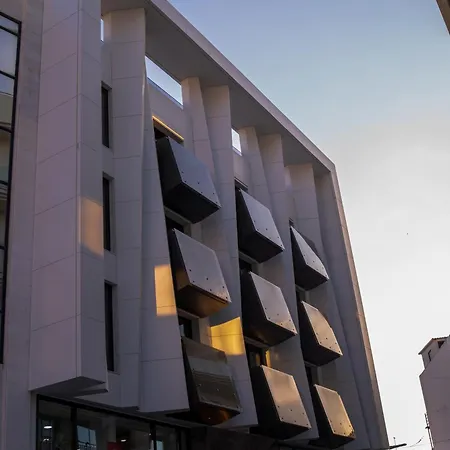 Raam Luxury Apartament Larnaca