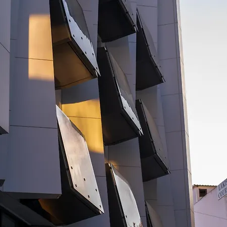 Raam Luxury Apartment