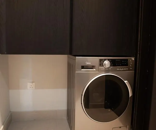 Raam Luxury Lárnaca