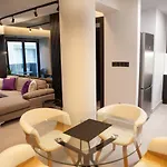 Raam Luxury Appartement Larnaca