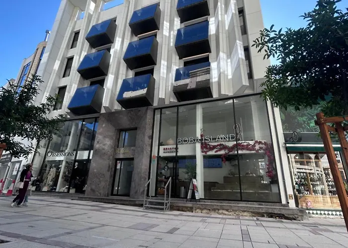 Raam Luxury Λάρνακα